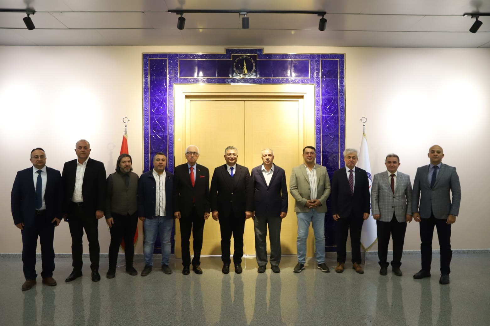 &rsquo;Kıdemli gazeteciler&rsquo; Rekt&ouml;r Kızıltoprak ile DP&Uuml;&rsquo;de buluştu
