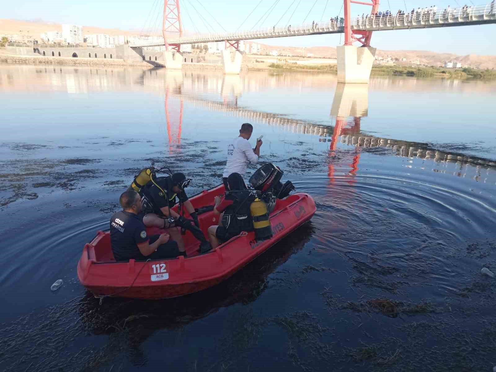 Cizre’de köprüden nehre atlayan gencin cansız bedenine ulaşıldı