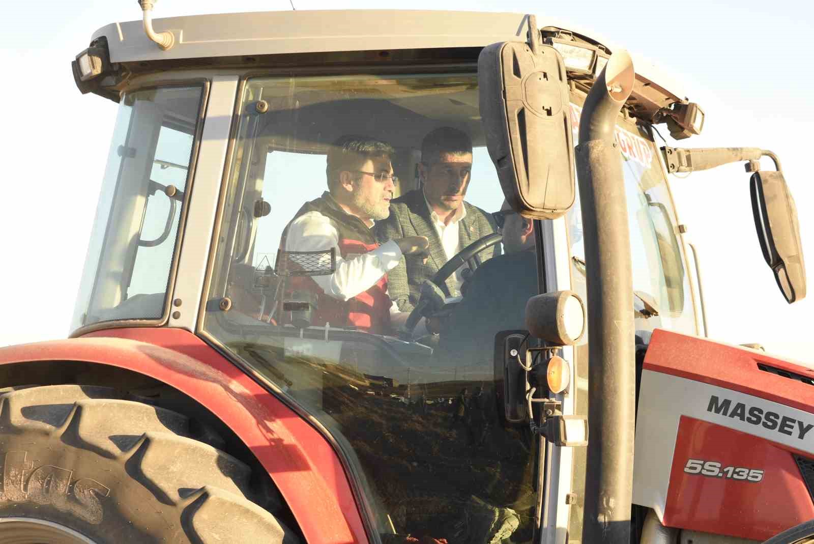 Tarım ve Orman Bakanı Yumaklı: "Ge&ccedil;en yıl 32,6 milyar dolar tarım ihracatı ger&ccedil;ekleştirdik"
