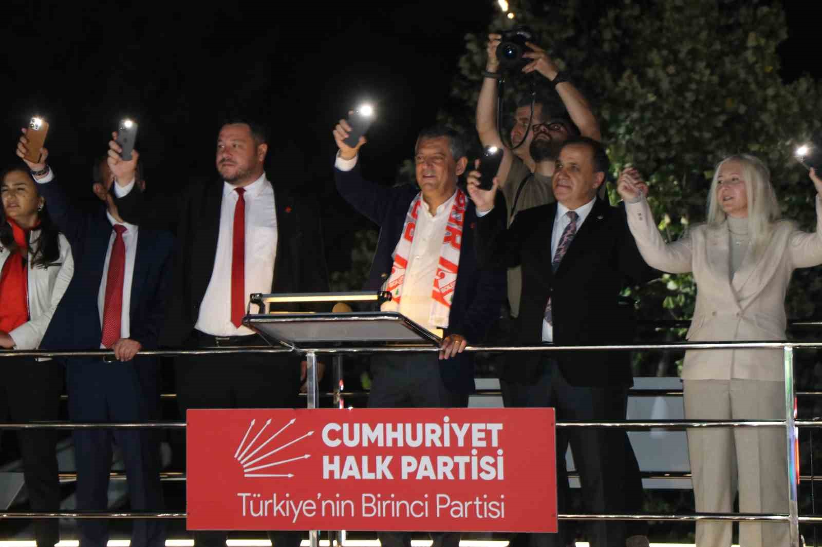 CHP Genel Başkanı Özel: "Muhalefete muhalefet devrini çok gerilerde bıraktık"