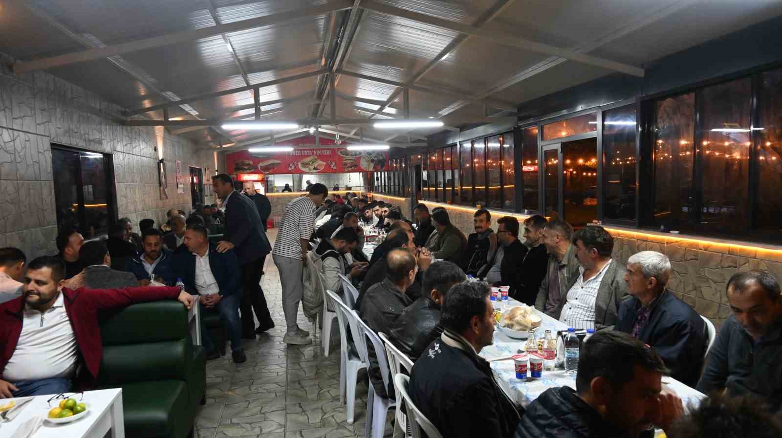 İn&ouml;n&uuml;&rsquo;de CHP&rsquo;li Belediye Meclis &Uuml;yesi AK Parti&rsquo;ye ge&ccedil;ti
