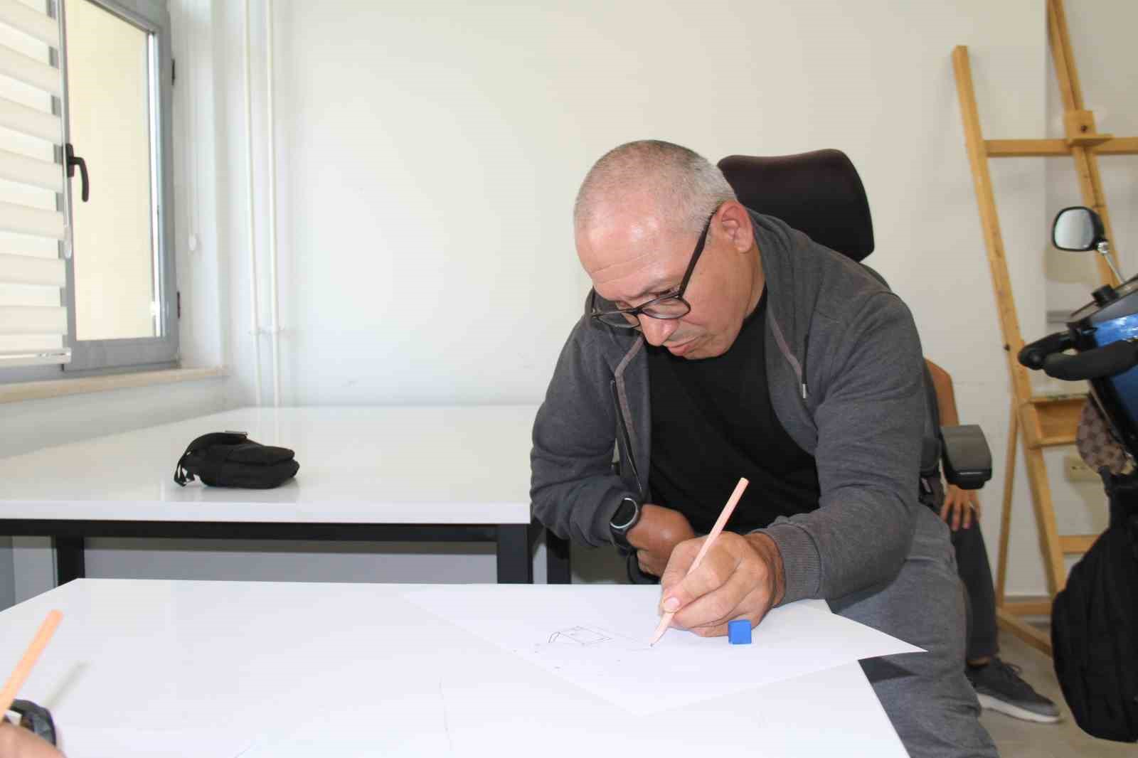 Tunceli’de engellilere hem eğitim hem gelecek güvencesi