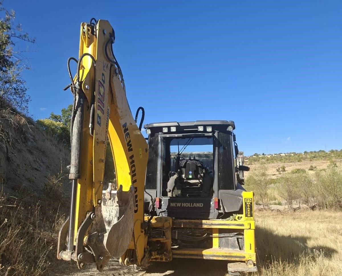 İş makinesiyle define arayan şahısları jandarma yakaladı
