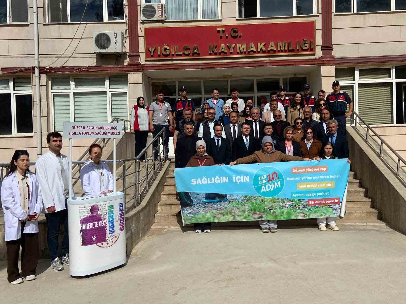 Y&uuml;r&uuml;yerek g&uuml;nlerini kutladılar
