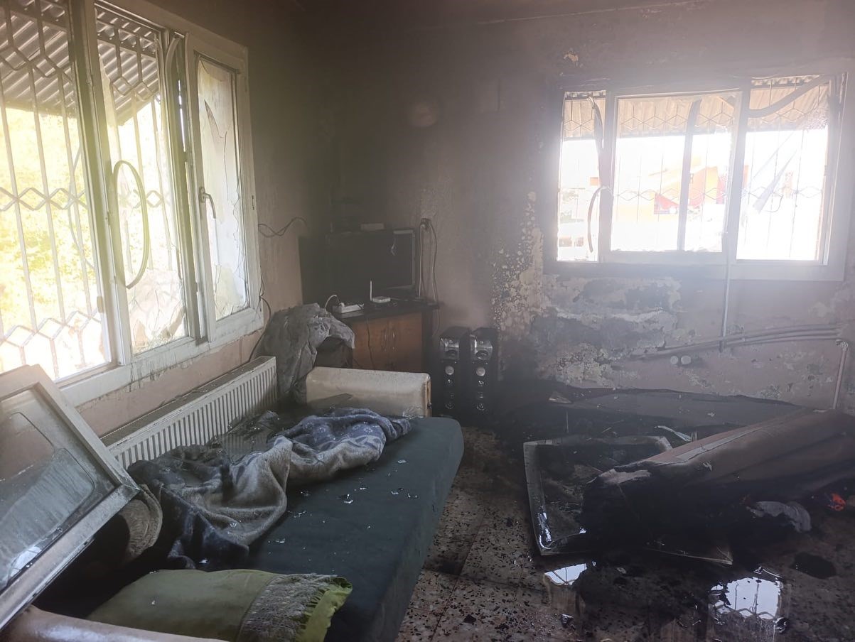 Antakya&rsquo;da m&uuml;stakil ev yangını
