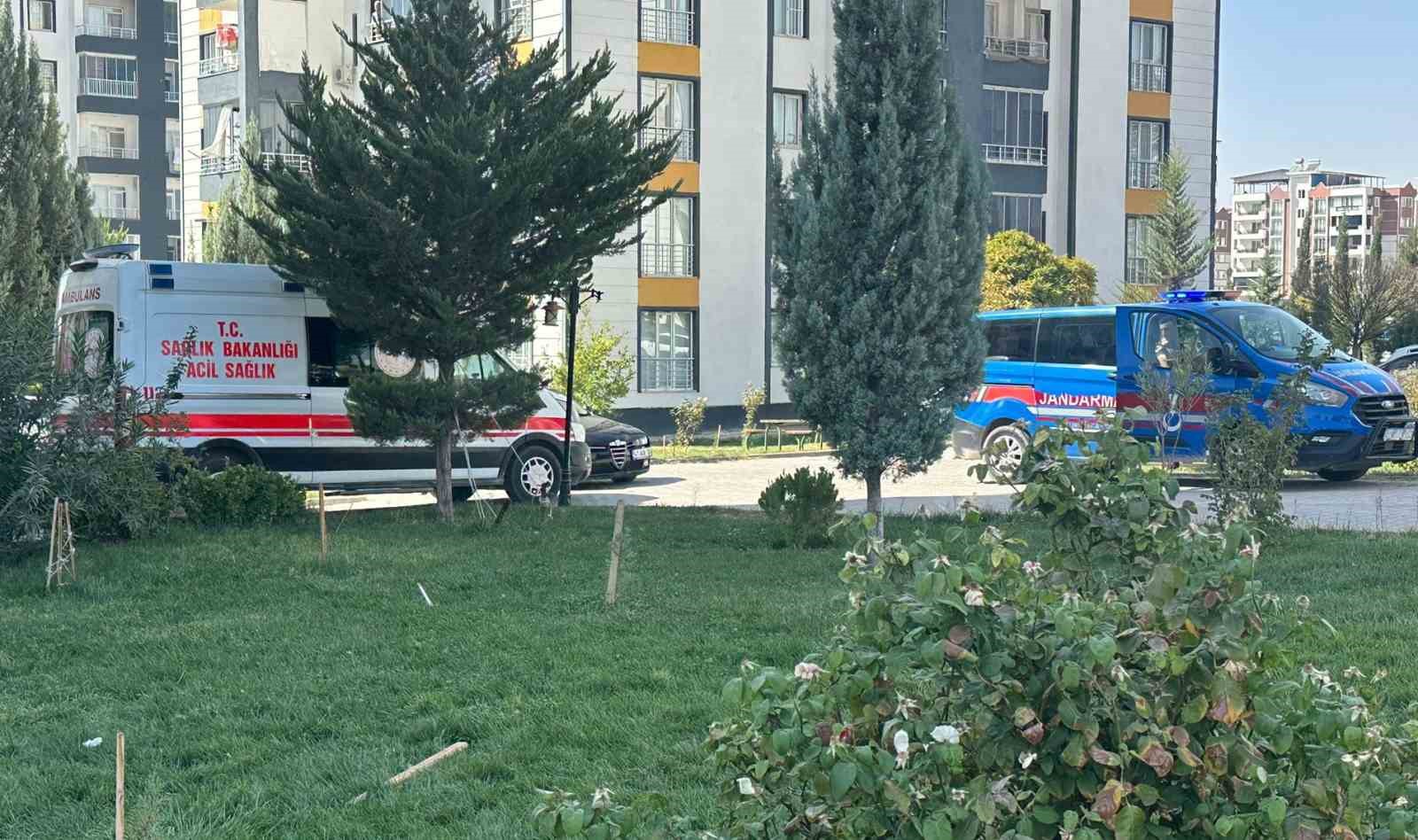 İki grup arasında çıkan kavgada 1 kişi yaralandı