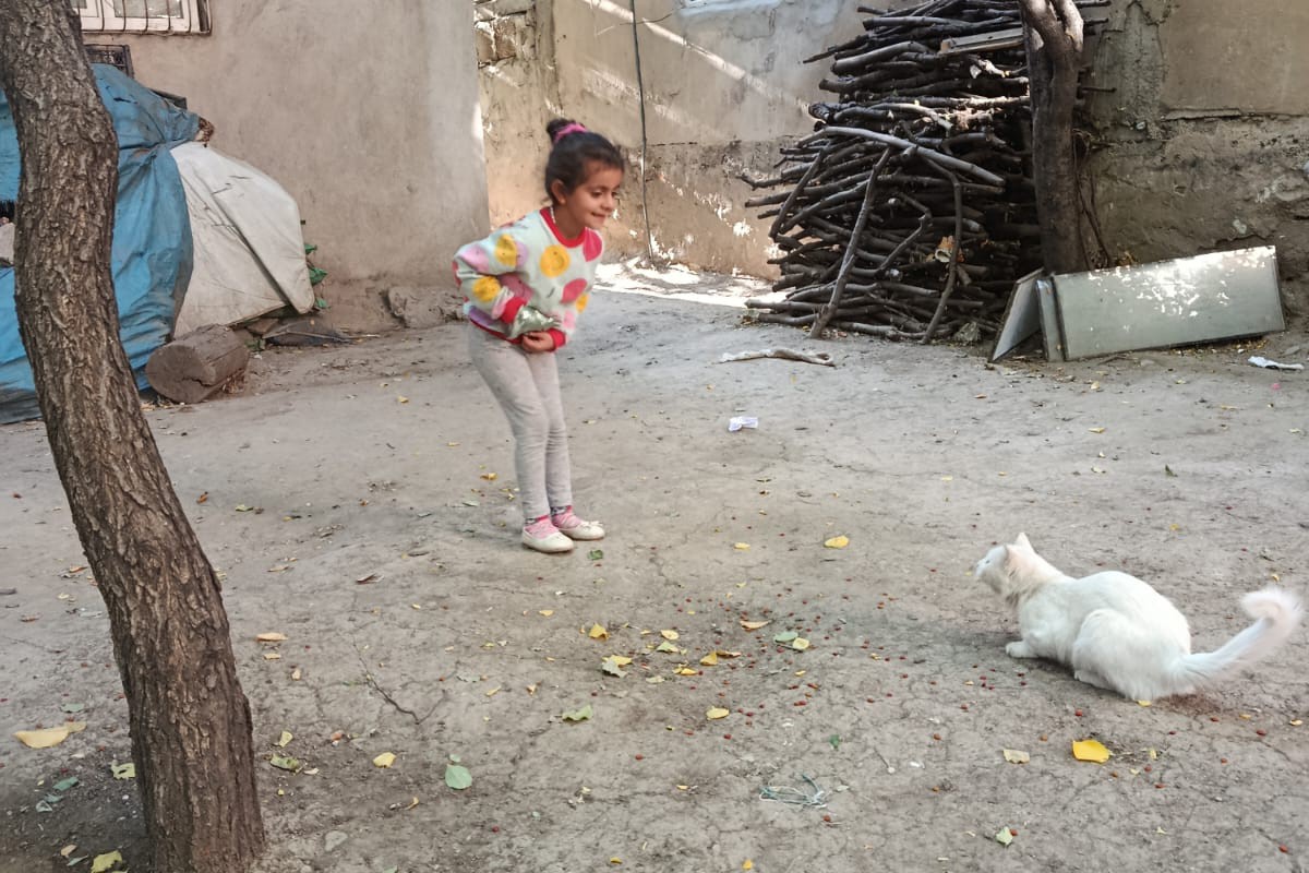 Çatak’ta minik öğrencilerden anlamlı davranış