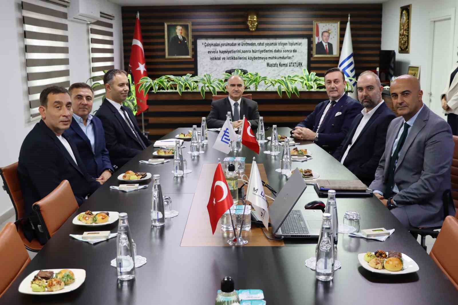 Vali Özkan’dan Muradiye OSB’deki yatırımlara inceleme