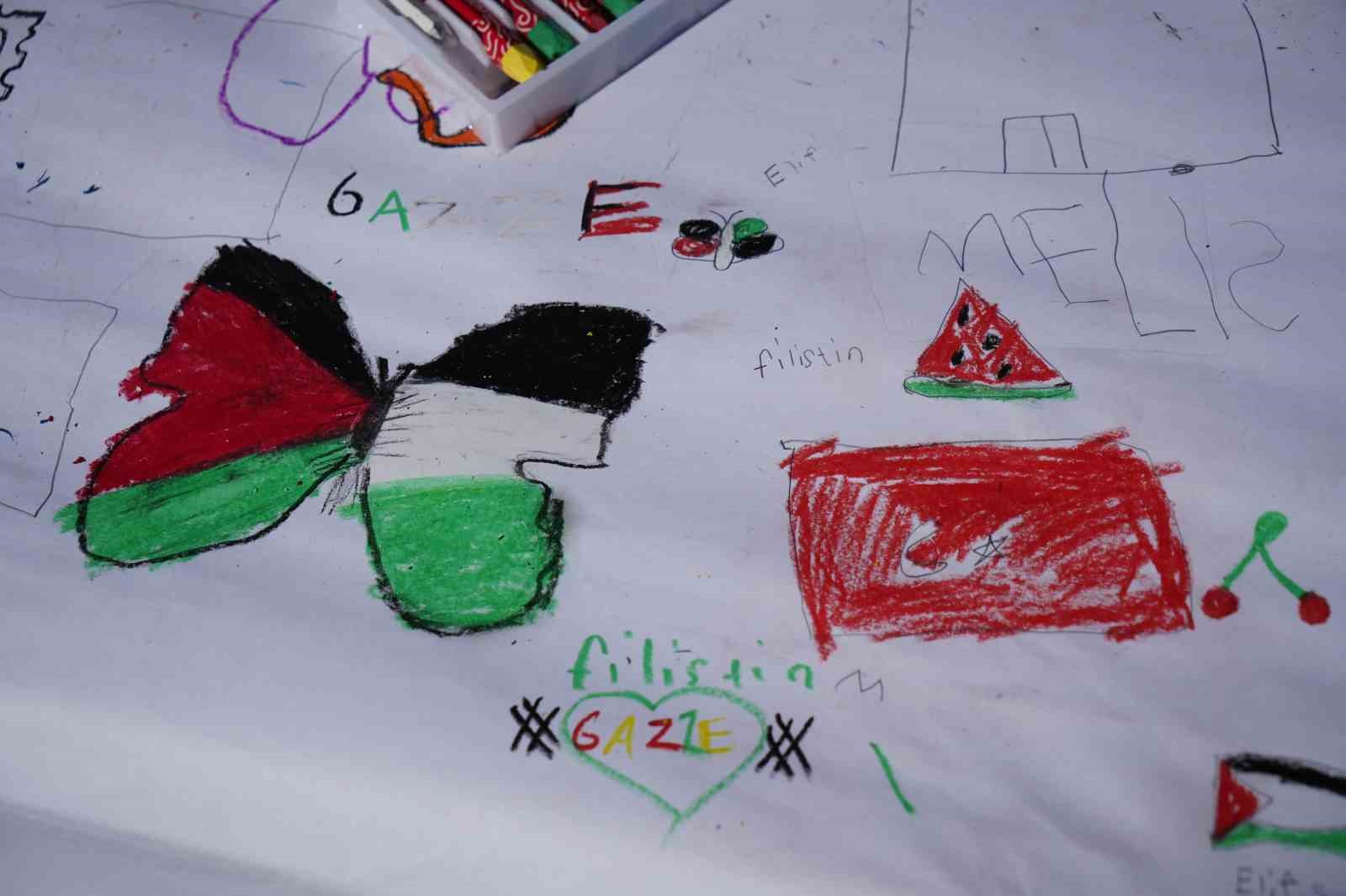 Gümüşhane’de "Filistinli Çocuklar İçin Çiz" etkinliği düzenlendi
