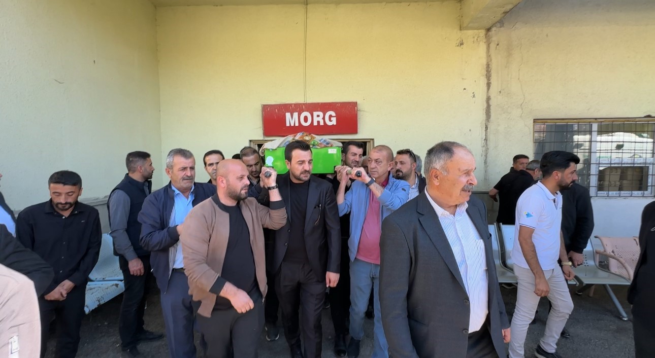 Y&uuml;ksekova&rsquo;yı yasa boğan acı: 15 yaşındaki Arnisa Bozkurt g&ouml;zyaşları arasında toprağa verildi
