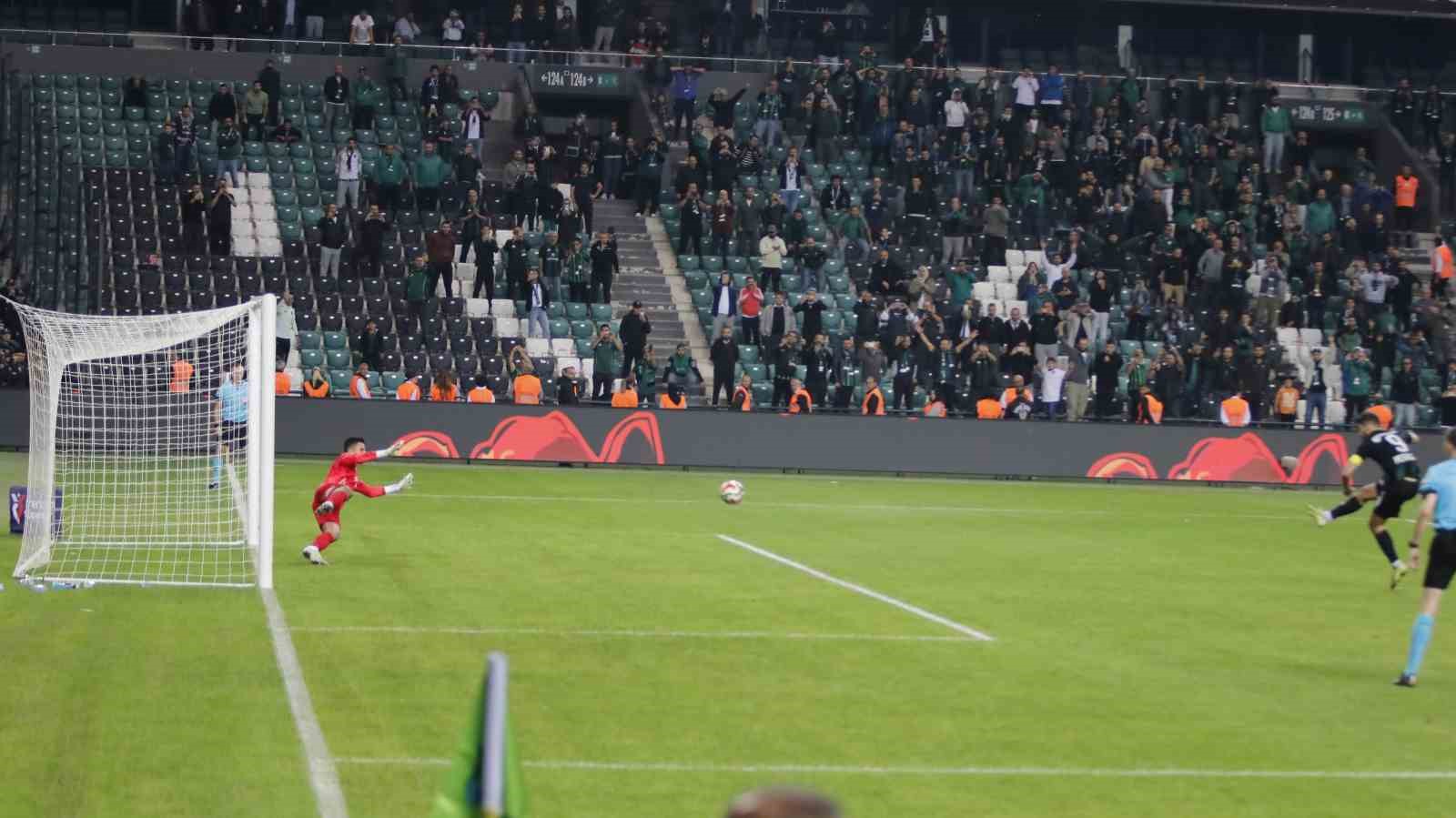 Trendyol Süper Lig: Kocaelispor:1 - Eyüpspor: 0 (Maç sonucu)