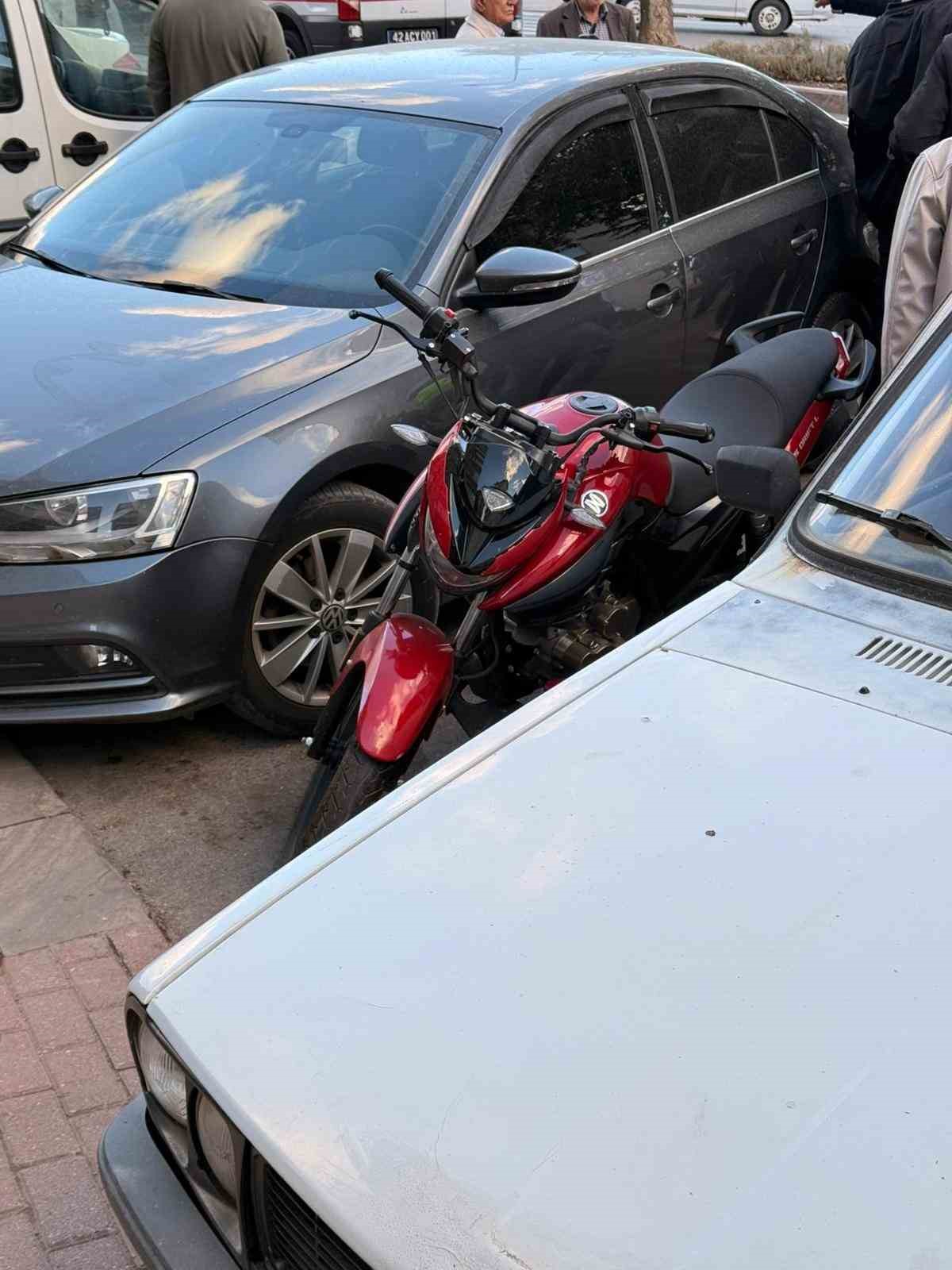 Seydişehir&rsquo;de bisiklet ile motosiklet &ccedil;arpıştı: 2 yaralı
