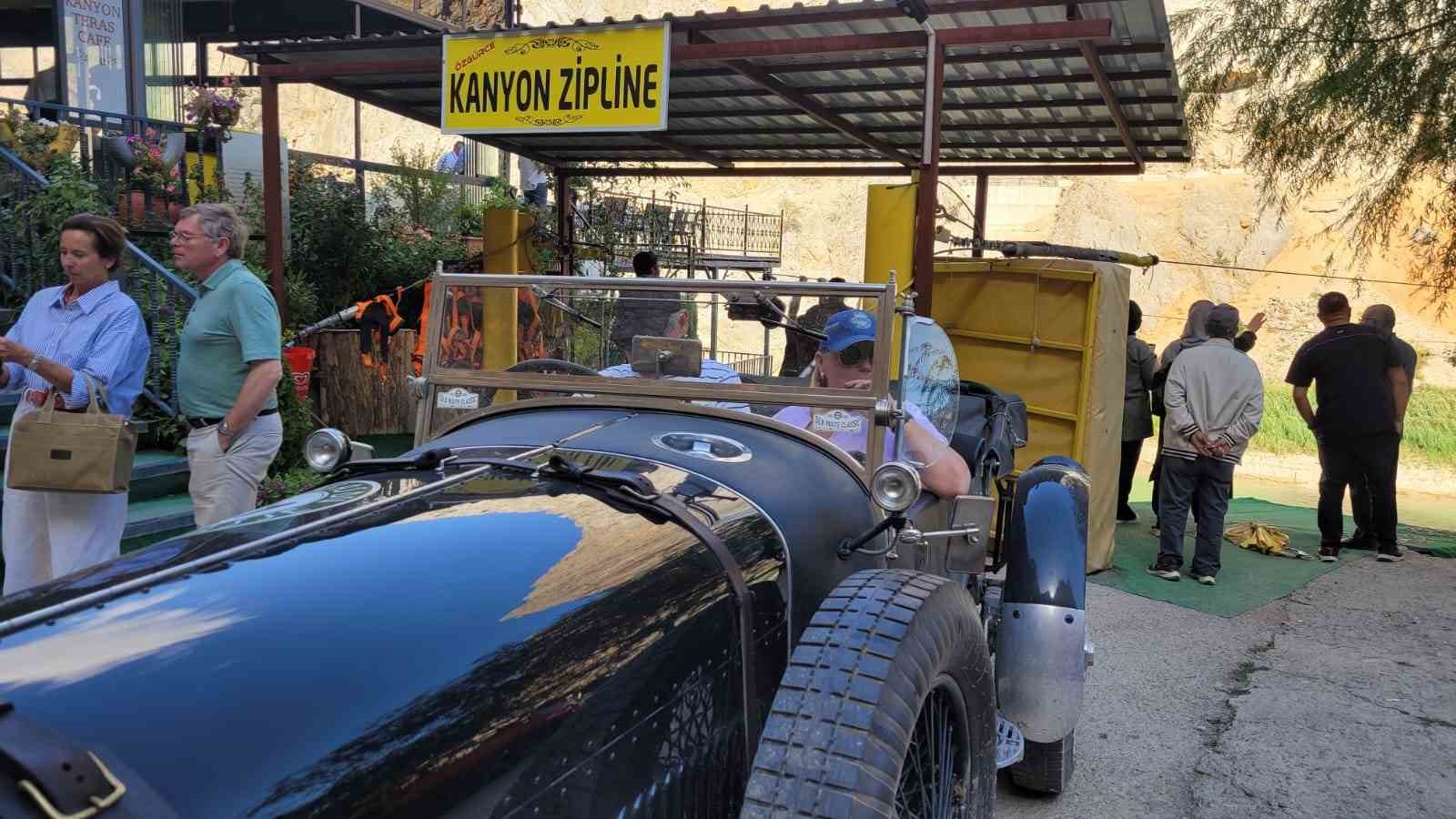 Bel&ccedil;ikalı klasik ara&ccedil; tutkunları Kemaliye&rsquo;de
