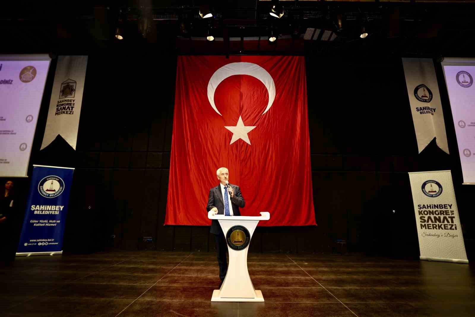 Şahinbey Belediyesi Evlilik Okulu&rsquo;nda 366 &ccedil;ift daha sertifika aldı
