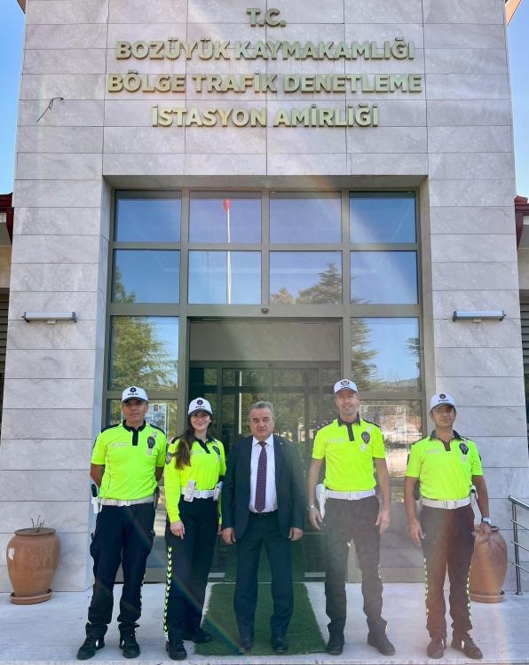 Boz&uuml;y&uuml;k Kaymakamı &Ouml;zt&uuml;rk&rsquo;ten kurumlarda inceleme
