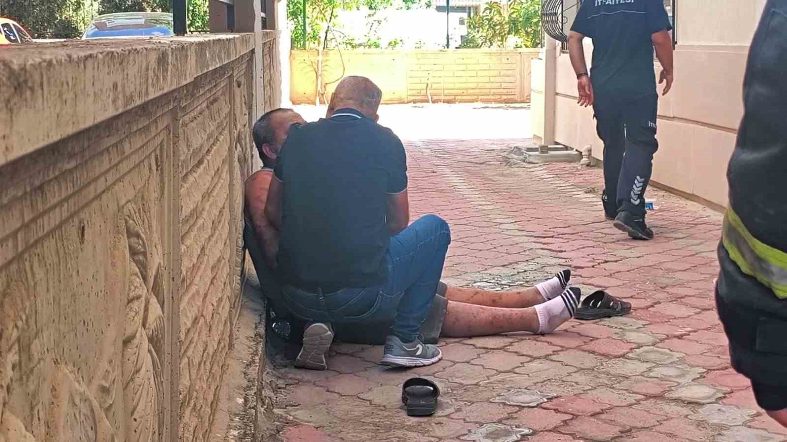 Eline aldığı tiner şişesi ve &ccedil;akmakla kendini yakmak istedi
