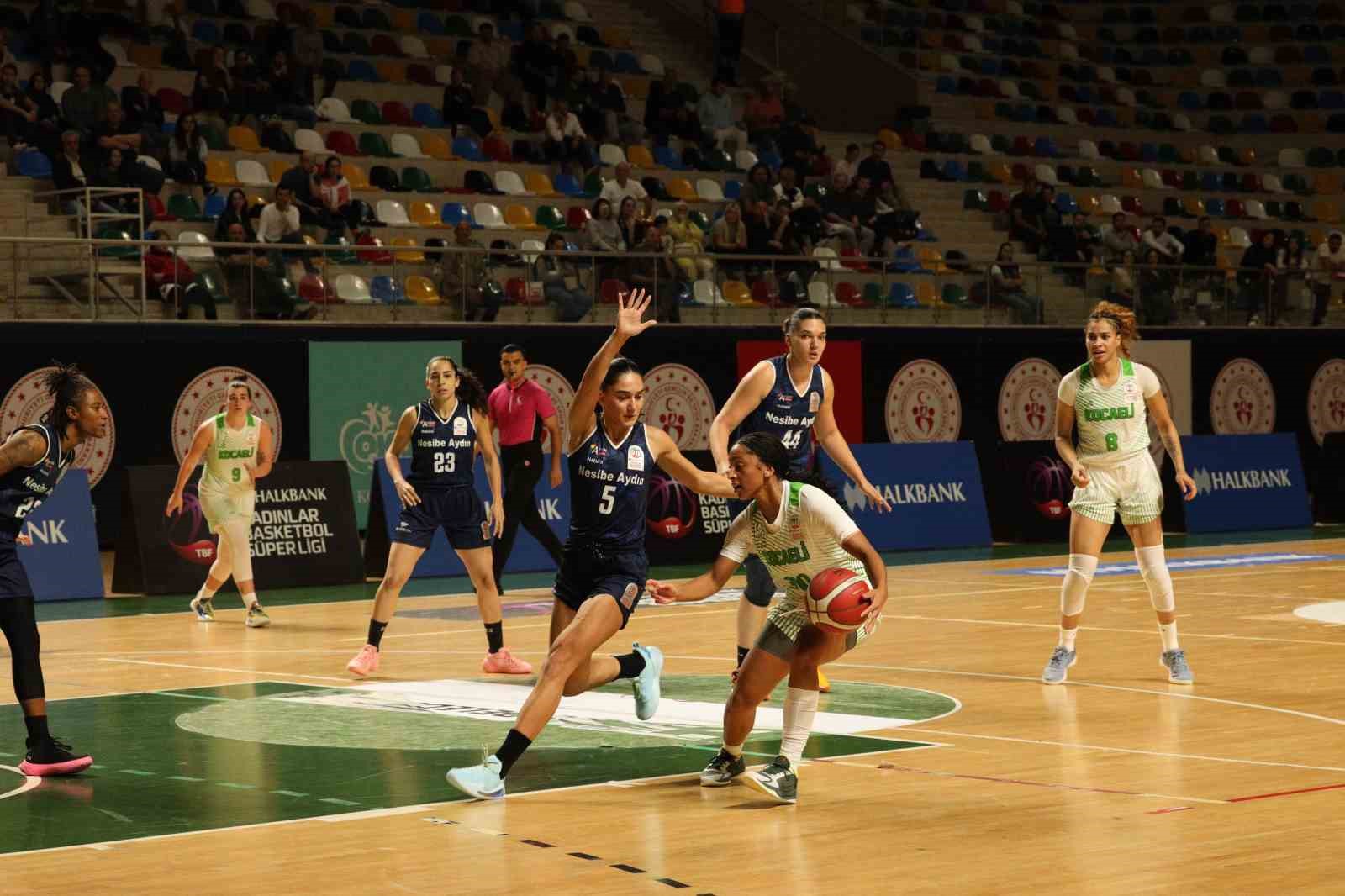 Kadınlar Basketbol S&uuml;per Ligi: Kocaeli Kadın Basketbol: 79 - Nesibe Aydın: 85
