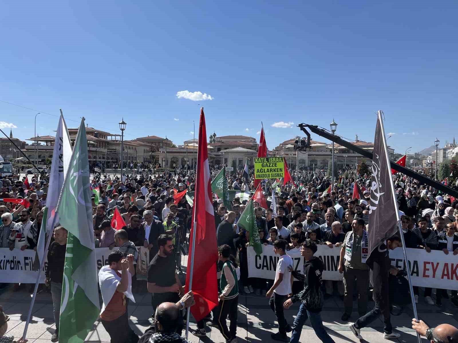 Konya&rsquo;da &rsquo;Gazze İ&ccedil;in Kararlılık Y&uuml;r&uuml;y&uuml;ş&uuml;&rsquo; d&uuml;zenlendi
