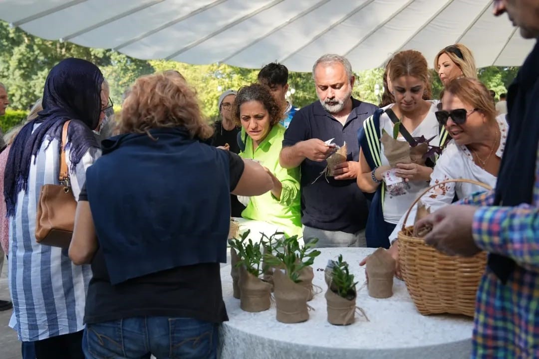 Atakum&rsquo;un &lsquo;en g&uuml;zel balkon ve bah&ccedil;e&rsquo; sahipleri &ouml;d&uuml;llerini aldı
