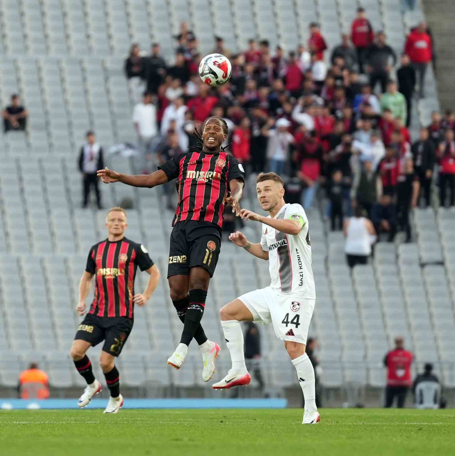 Trendyol Süper Lig: Fatih Karagümrük: 0 - Gaziantep FK: 2 (Maç sonucu)

