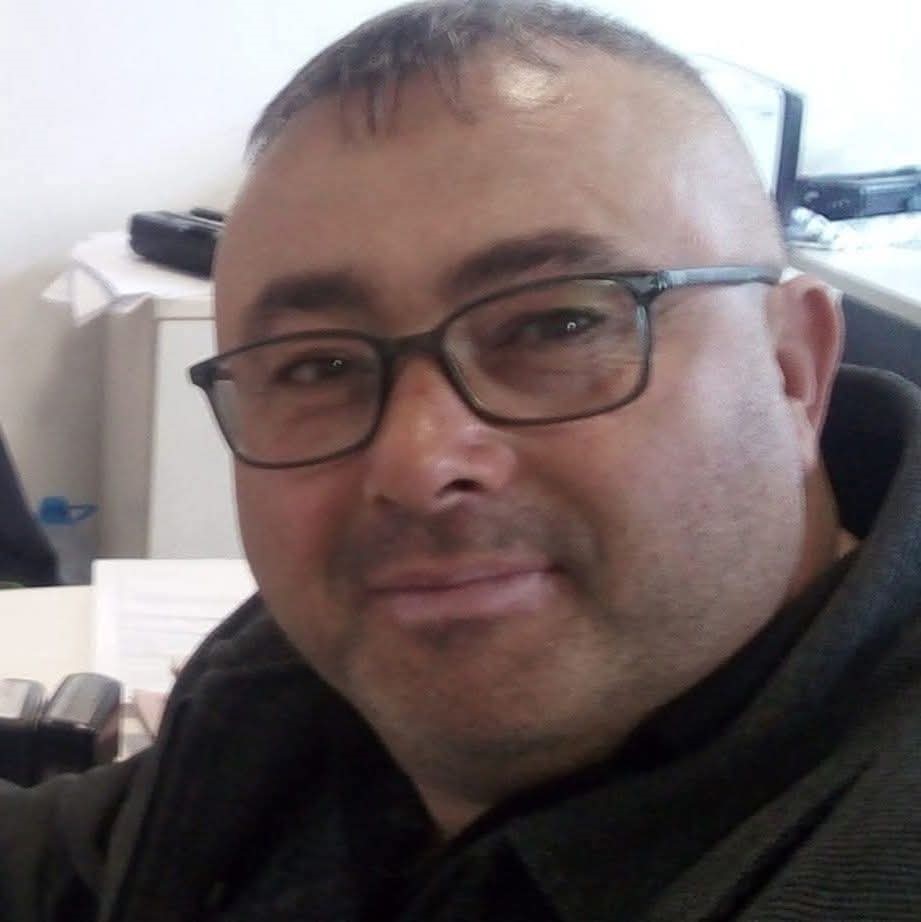 Kontrolden &ccedil;ıkan otomobil karşı şeride ge&ccedil;erek yolcu otob&uuml;s&uuml;ne &ccedil;arptı: 1 &ouml;l&uuml;
