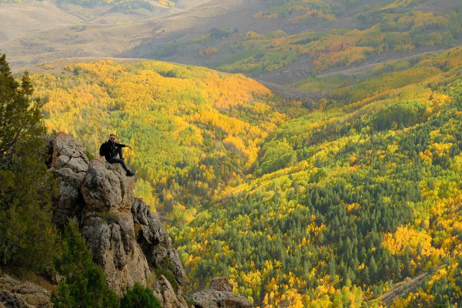 "Sonbaharın Başkenti" Gümüşhane renk cümbüşüne döndü