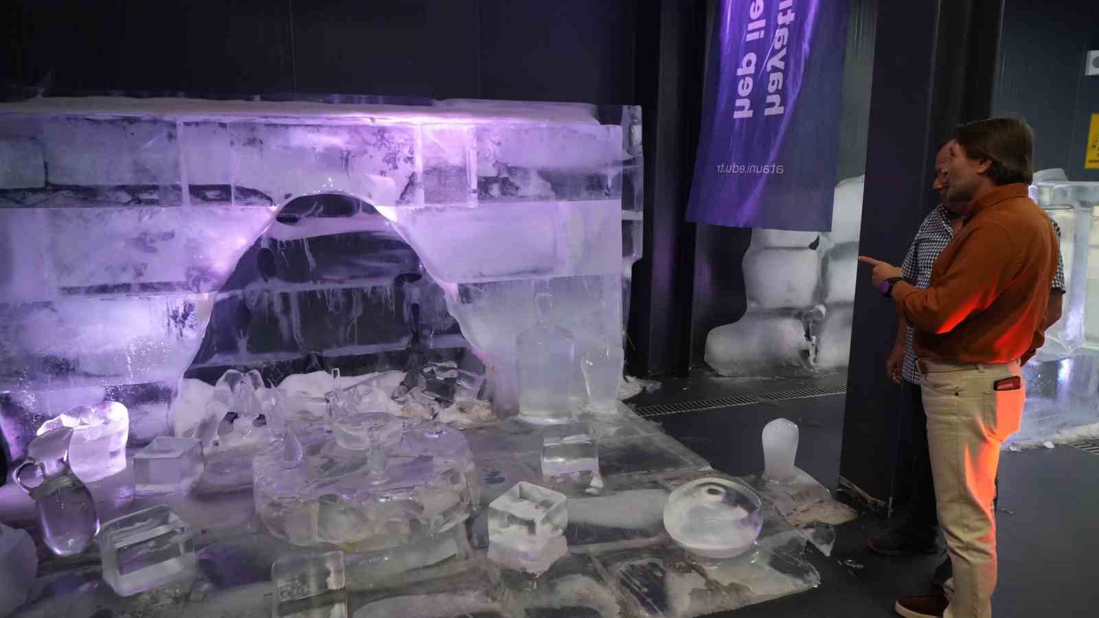 T&uuml;rkiye&rsquo;nin tek buz m&uuml;zesi ilgi odağı
