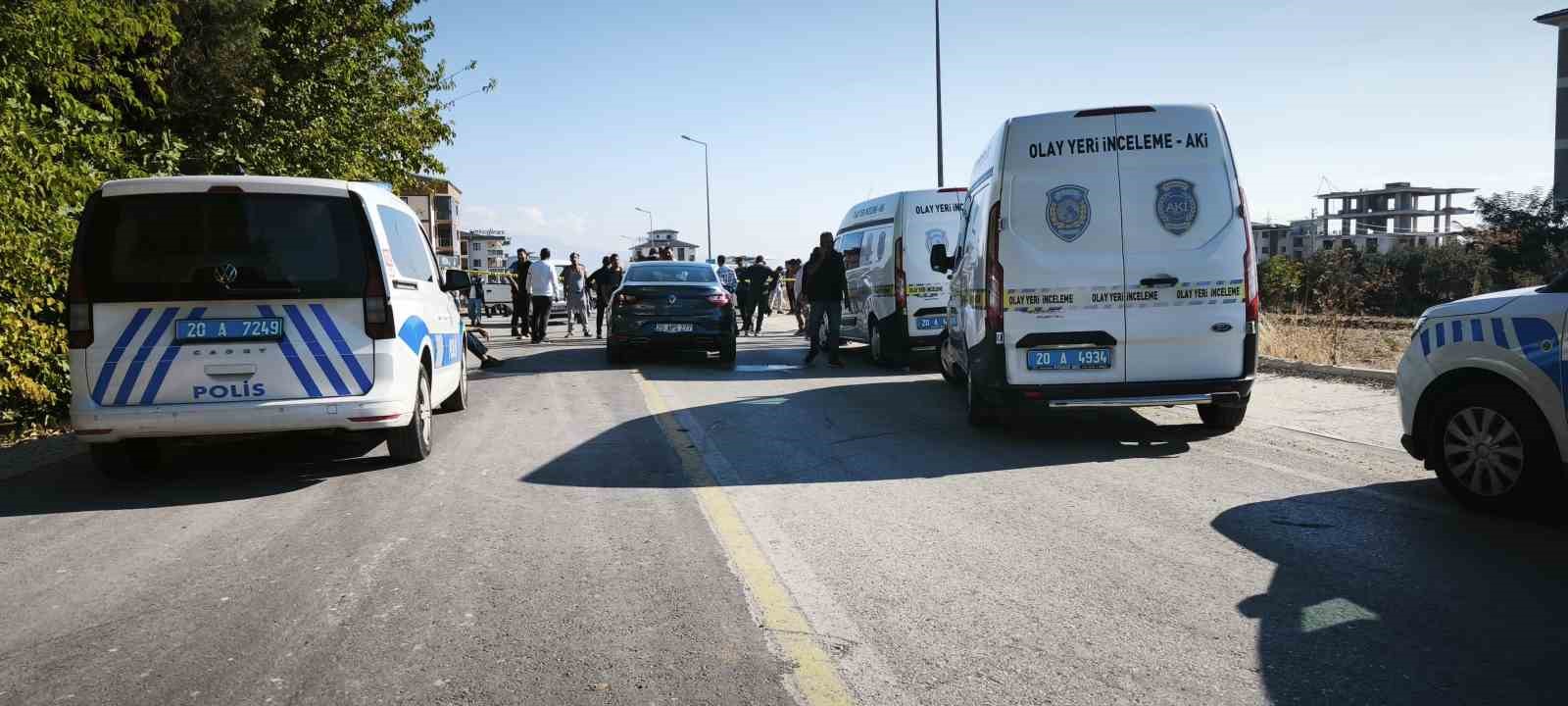 Denizli’de araca silahlı saldırı: 1 ölü, 1 yaralı
