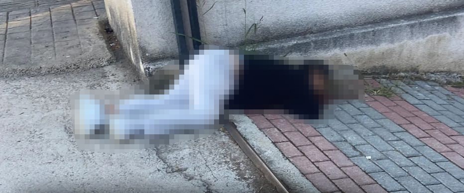 Yalova’da eşini sokak ortasında öldürdü