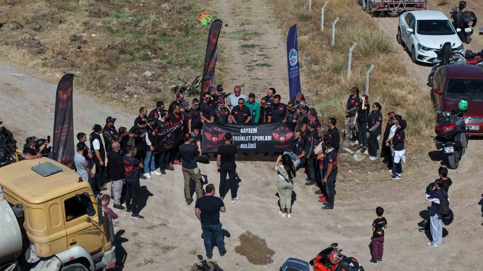 B&uuml;y&uuml;kşehir, Sarımsaklı&rsquo;da bin 500 fidanı toprakla buluşturdu
