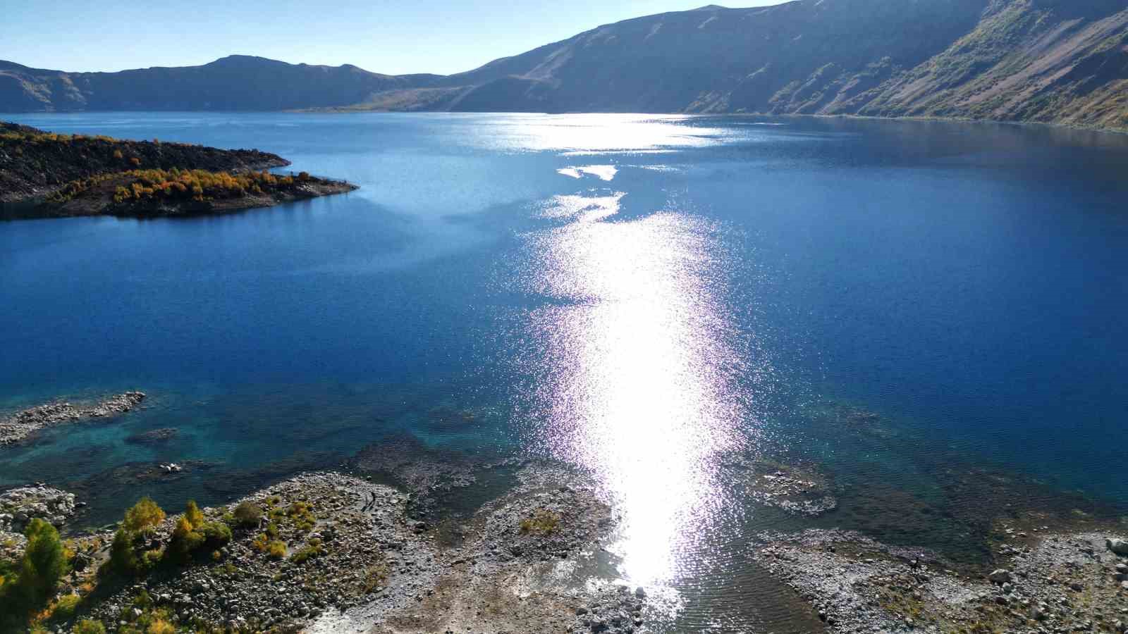 Nemrut’ta kartpostallık sonbahar manzaraları
