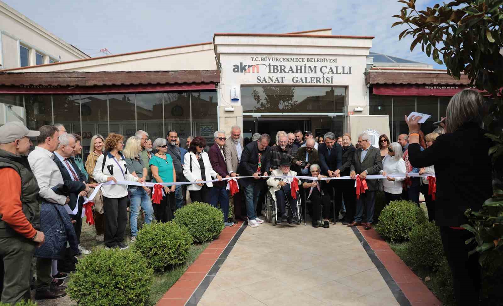 Yarım asırlık fotoğraf arşivi "T&uuml;rkiye&rsquo;de Zaman" sergisi a&ccedil;ıldı
