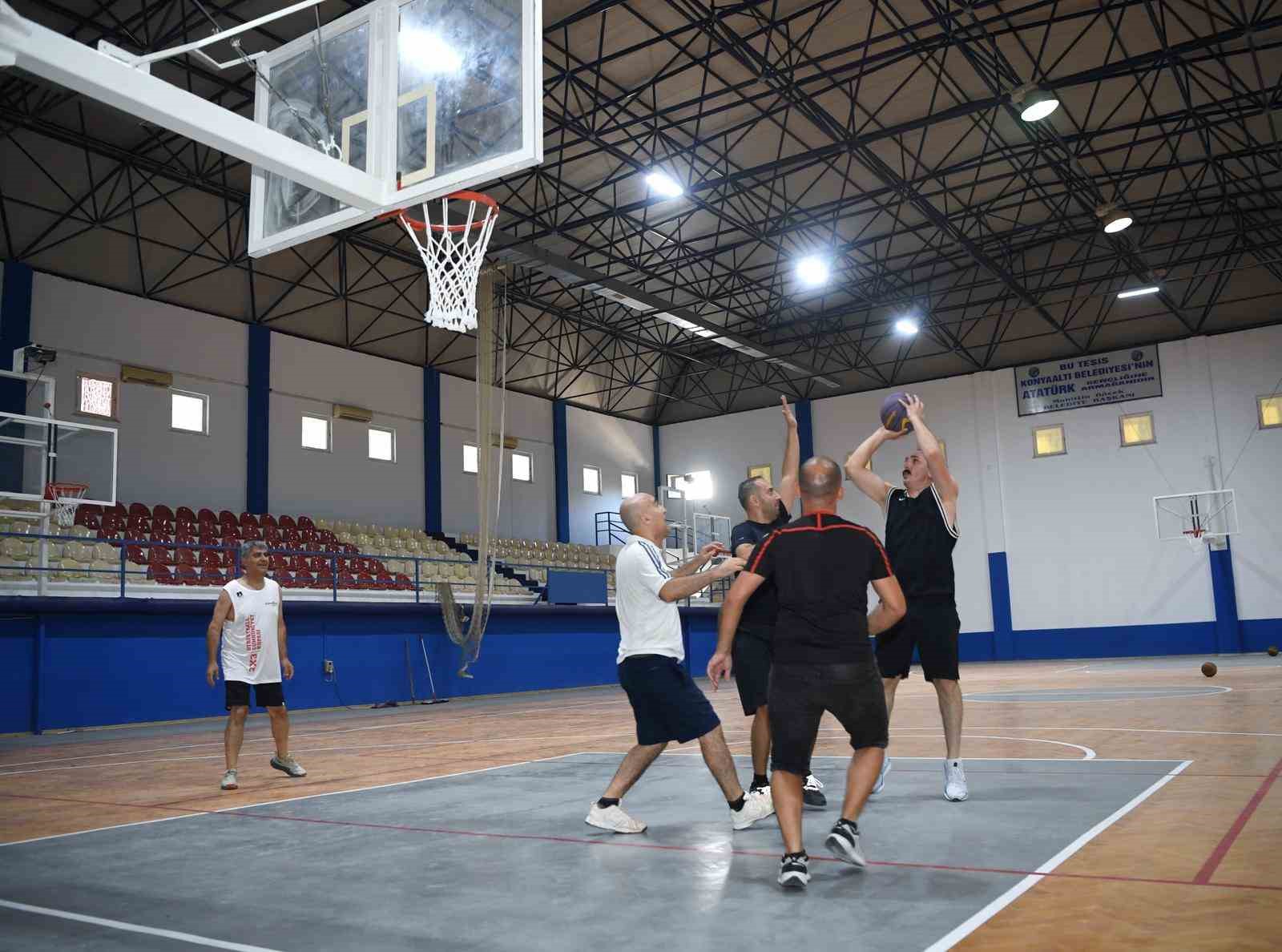Yeni tesiste ilk maç Başkan Kotan’dan

