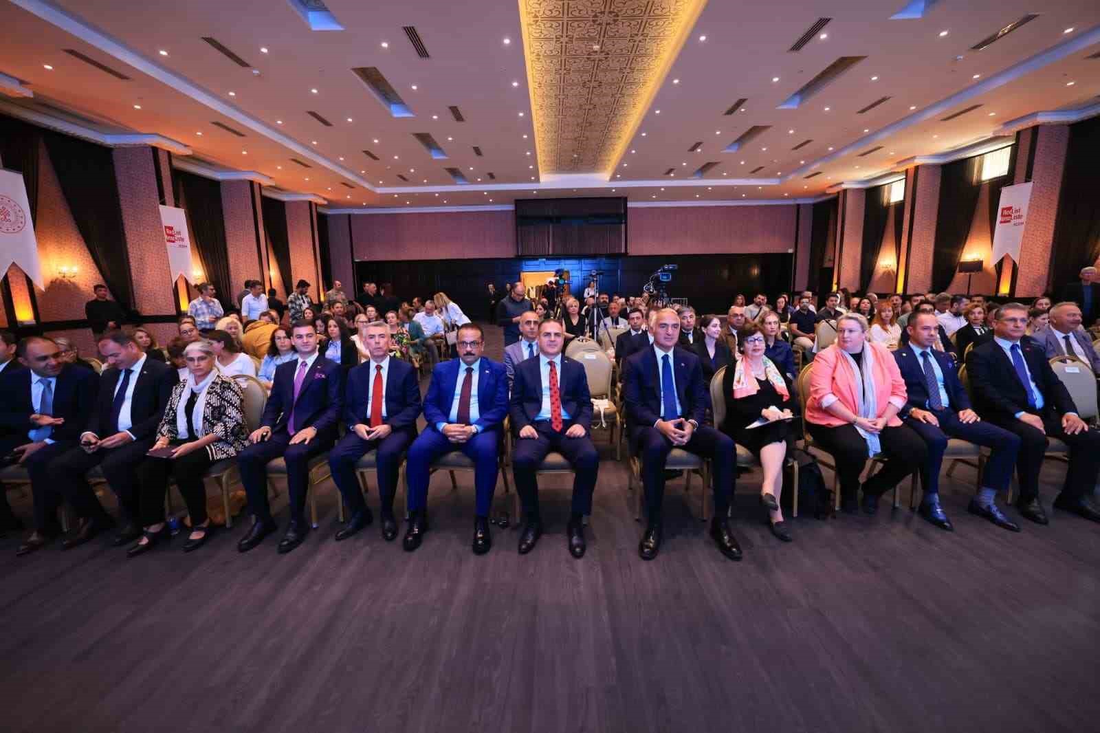 Kültür ve Turizm Bakanı Ersoy: "9 bin kültür varlığı geri iade edildi"