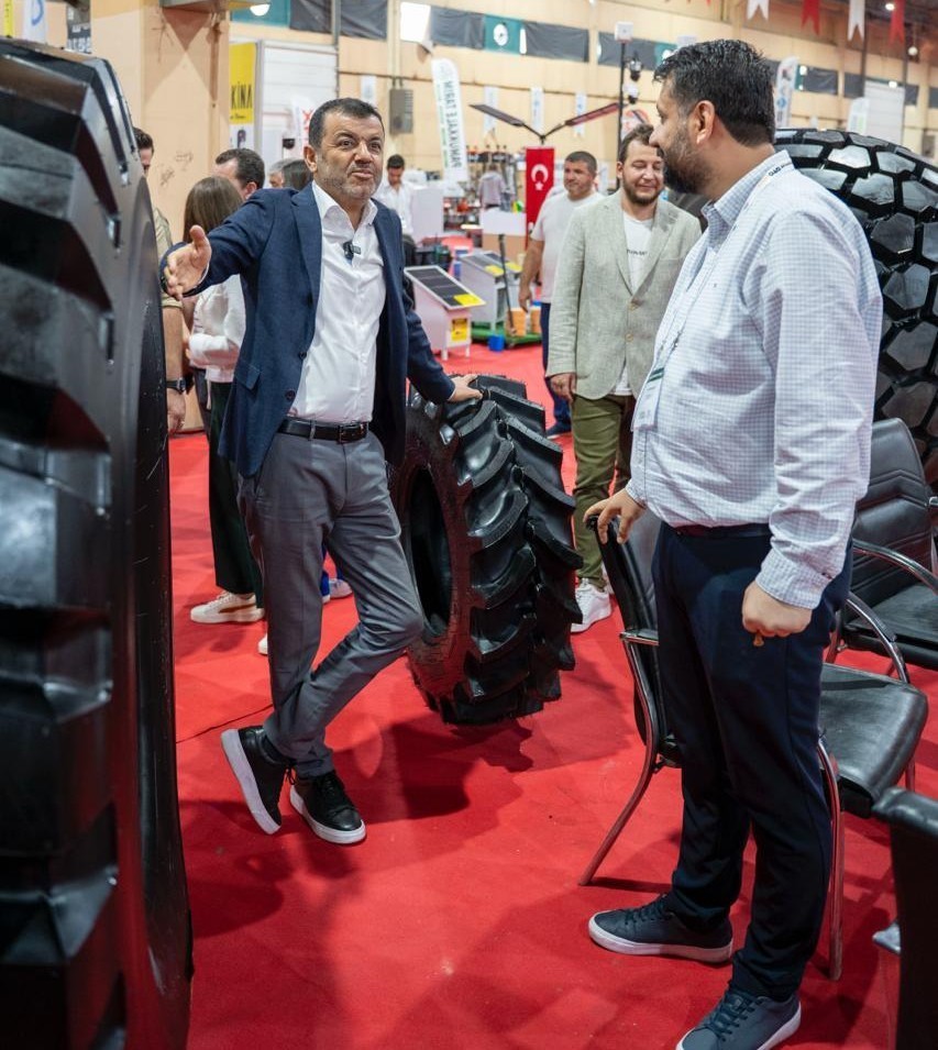 Başkan &Ccedil;avuşoğlu, Denizli TARFU 2025&rsquo;de &uuml;reticilerle buluştu
