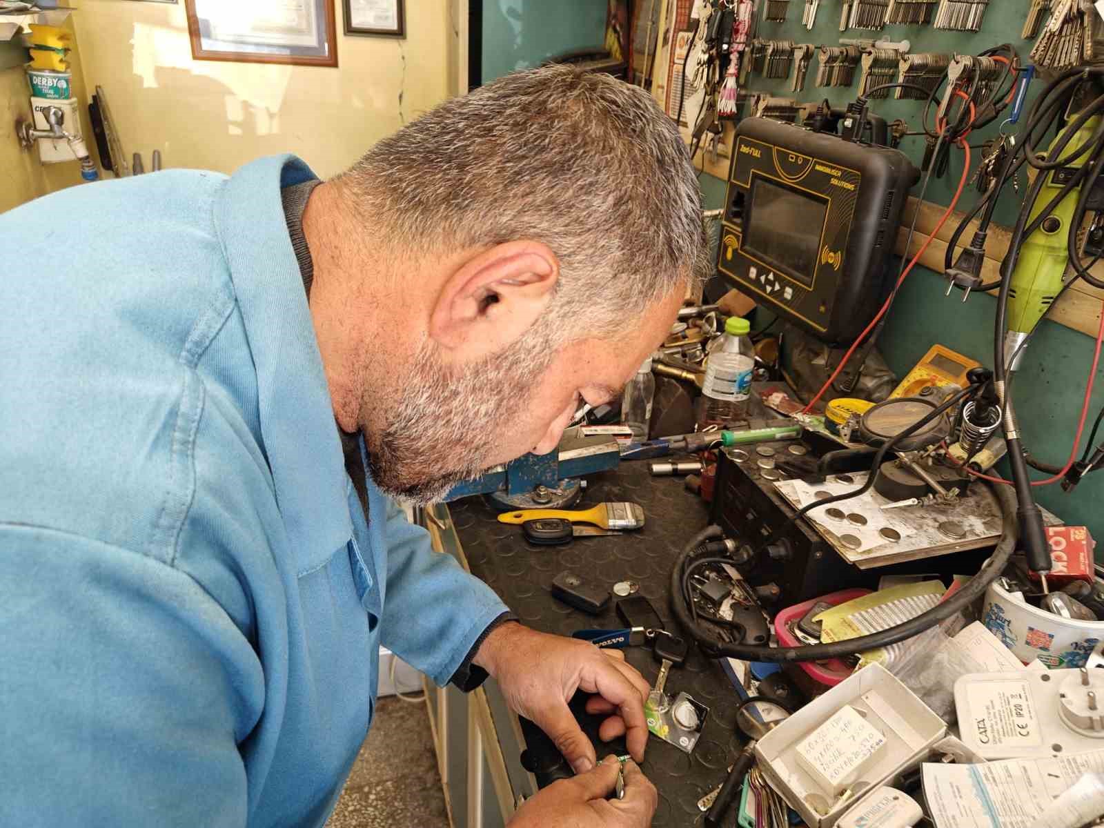 Teknolojinin gölgeleyemediği meslek: "Çilingirlik"