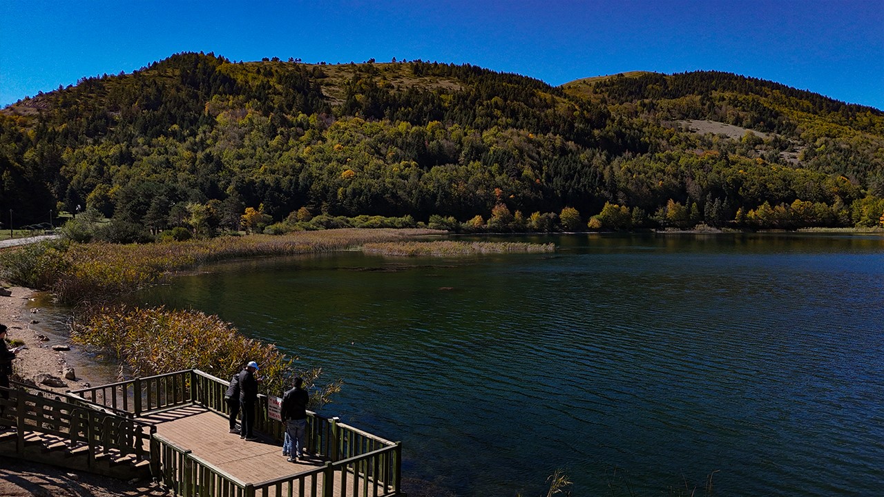 Abant Gölü Milli Parkı’nda renk cümbüşü