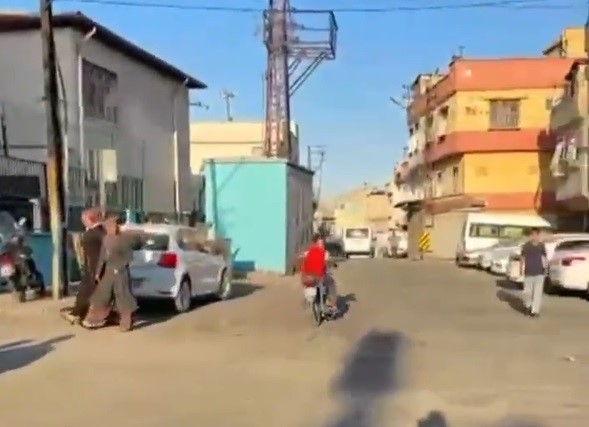 Kasksız ve abart egzozlu motosiklet s&uuml;r&uuml;c&uuml;s&uuml;ne ceza
