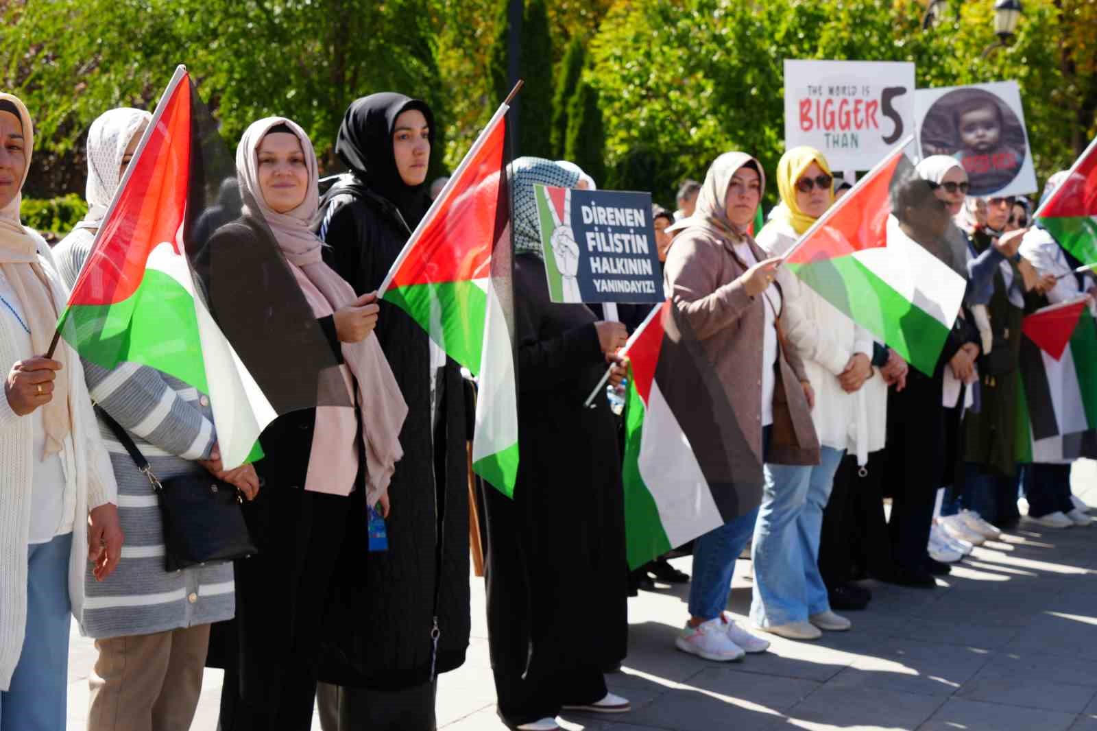 Erzurumlu kadınlardan Gazze’ye destek