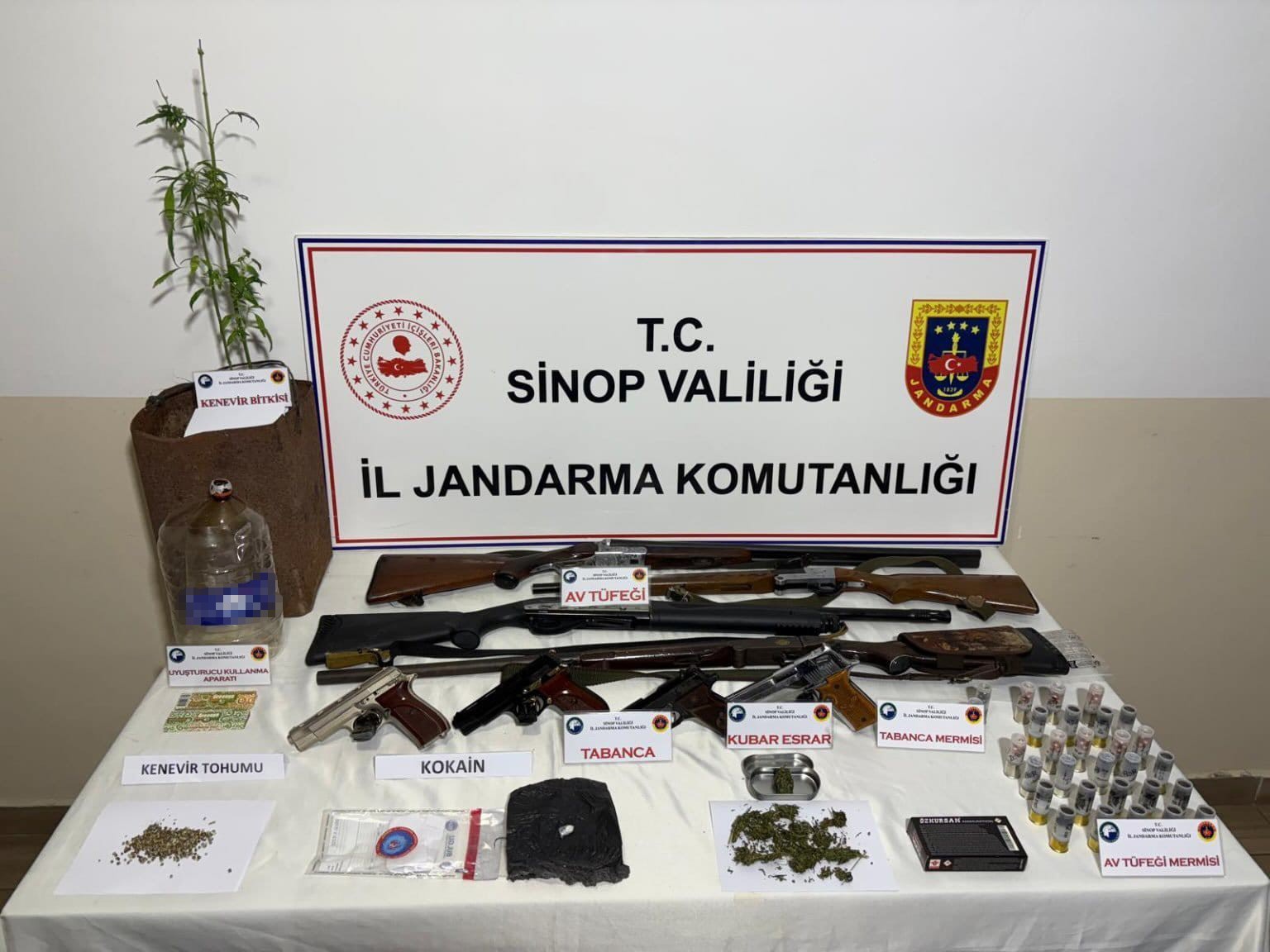 Sinop’ta jandarmadan uyuşturucu operasyonu: 2 gözaltı