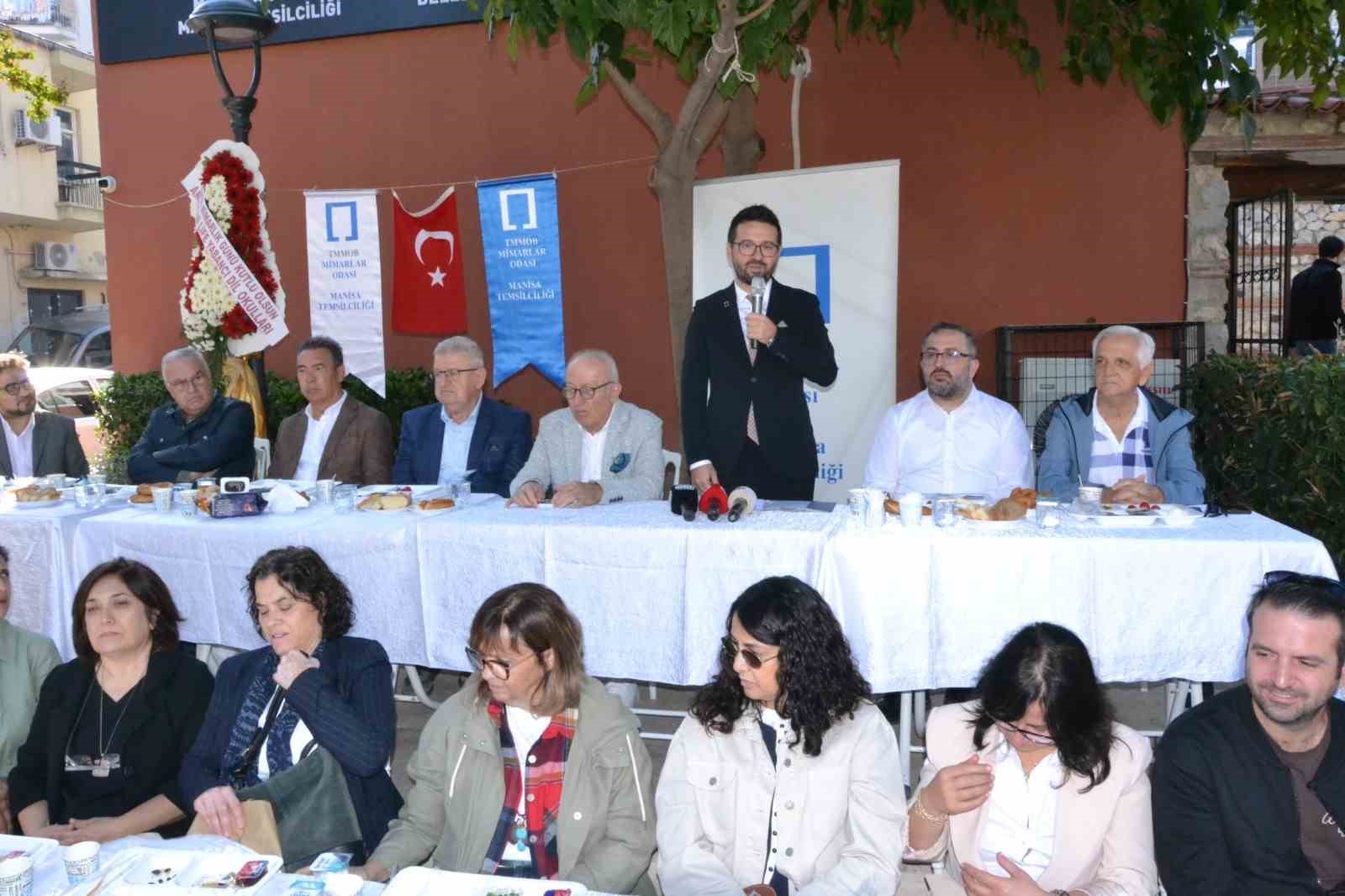 Manisa’da Dünya Mimarlık Günü kutlandı