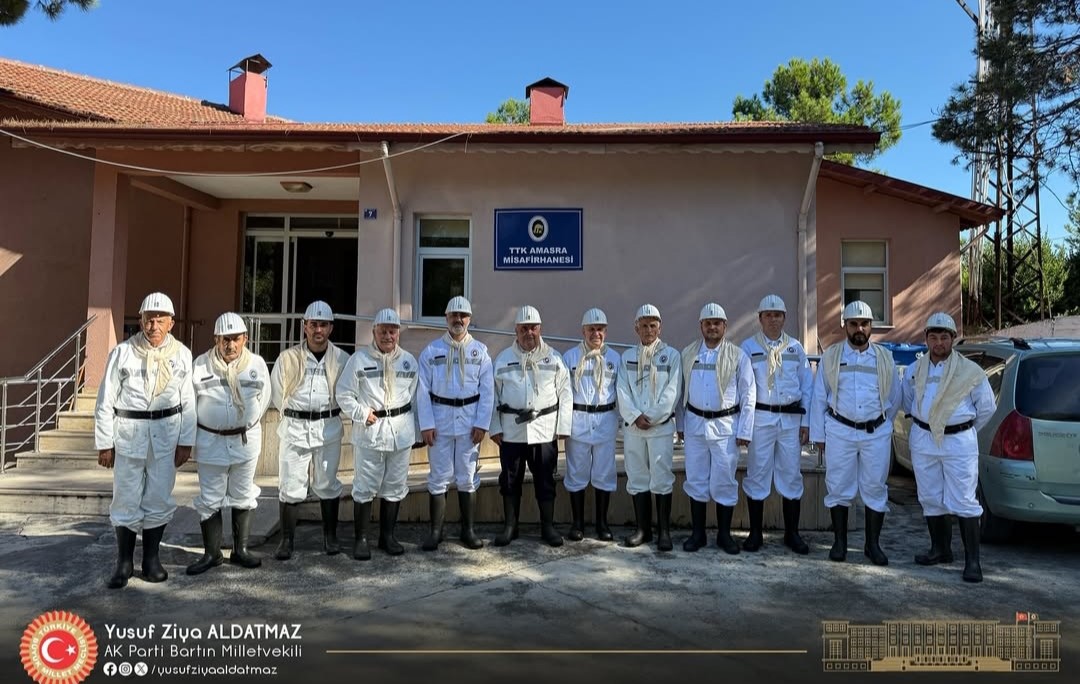 Huzurevinde kalan emekli madenciler yıllar sonra yeniden maden ocağına indi