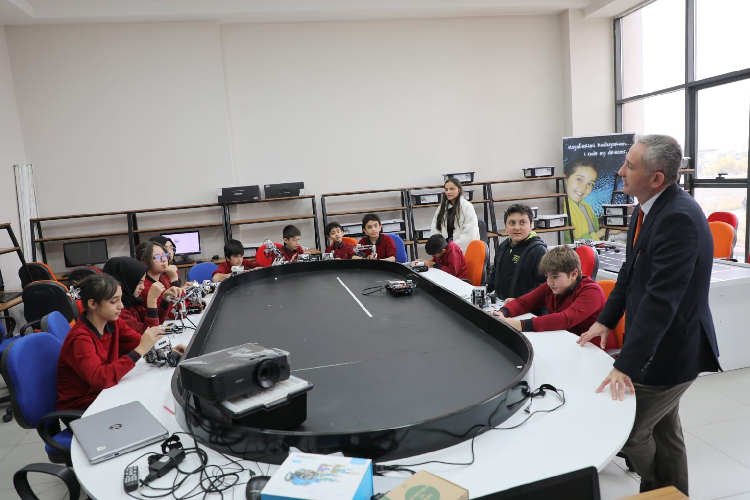 Ağrı&rsquo;da "KodlAğrı" projesi ile 125 bin &ouml;ğrenci teknoloji eğitimi alıyor
