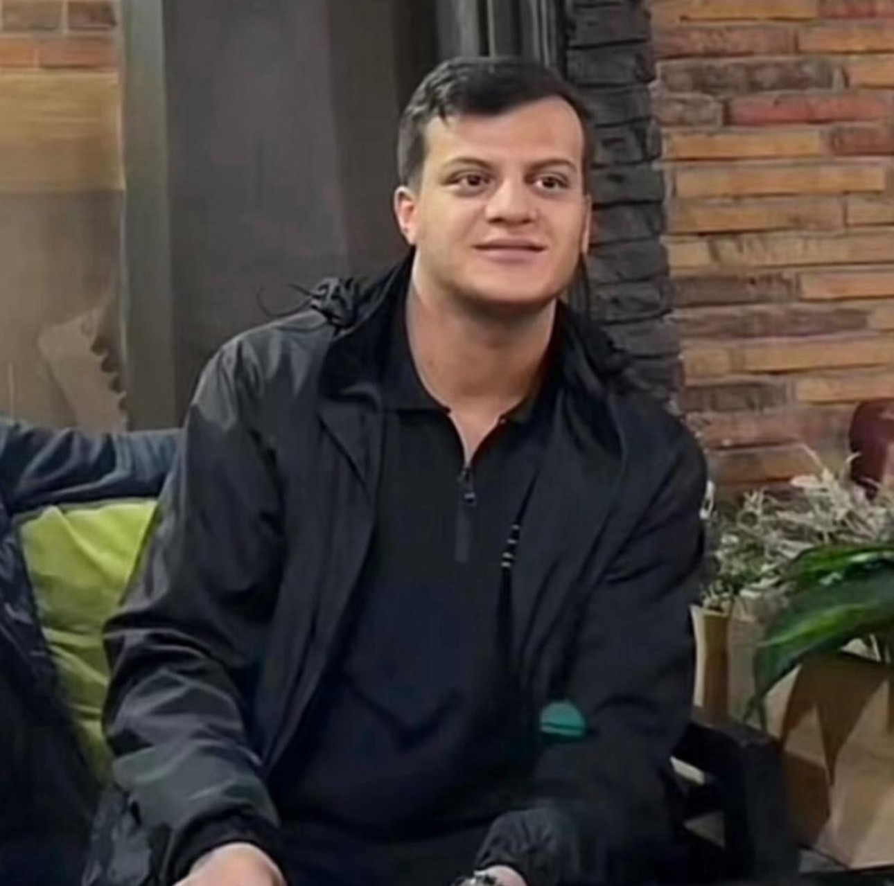 Y&uuml;ksekova&rsquo;da bı&ccedil;aklı saldırıda hayatını kaybeden gen&ccedil; toprağa verildi
