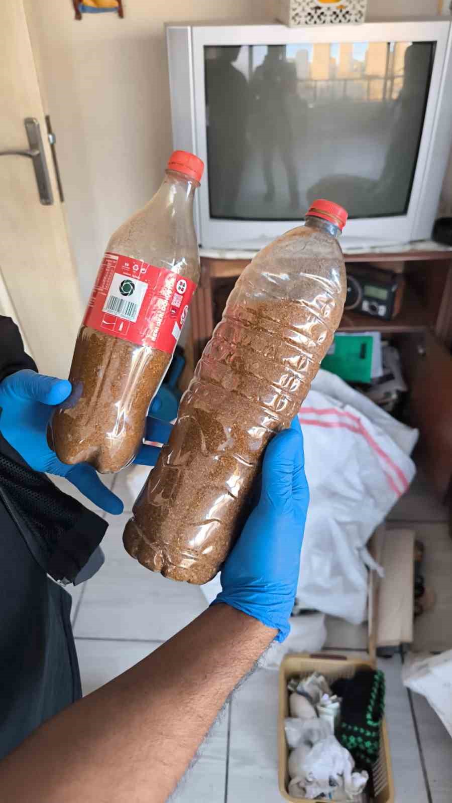 Adana&rsquo;da torbacılara operasyon: 1&rsquo;i kadın 6 kişi tutuklandı
