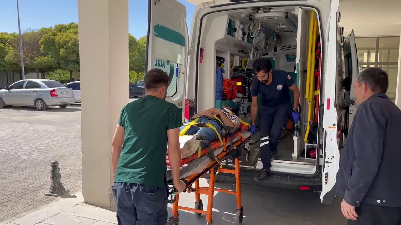 Adıyaman’da iki otomobil çarpıştı: 3 yaralı