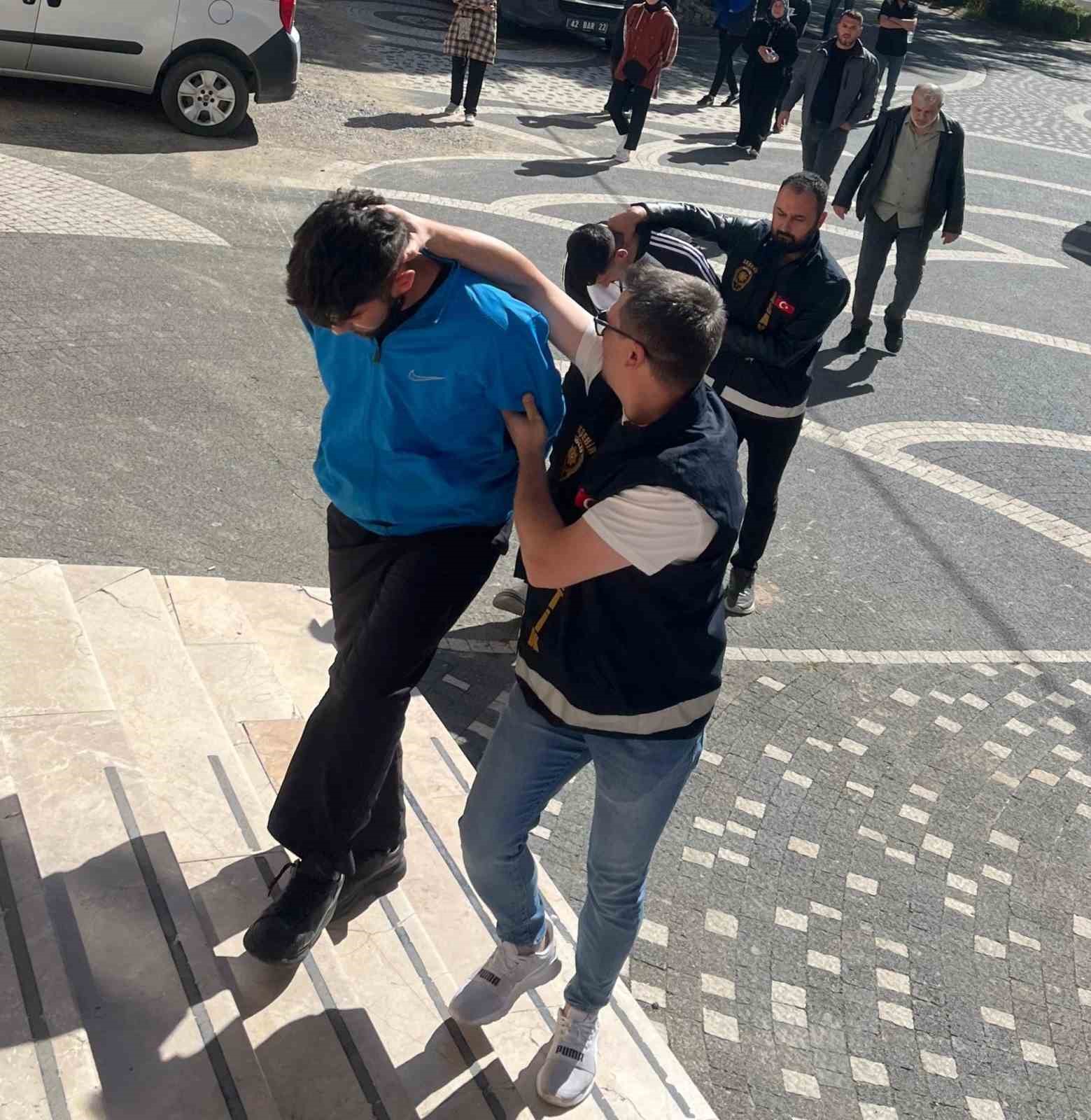 Akşehir&rsquo;de uyuşturucu operasyonu: 2 tutuklama
