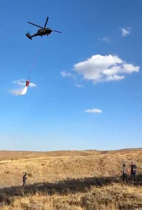 Elazığ’daki kırsal alan yangını söndürüldü