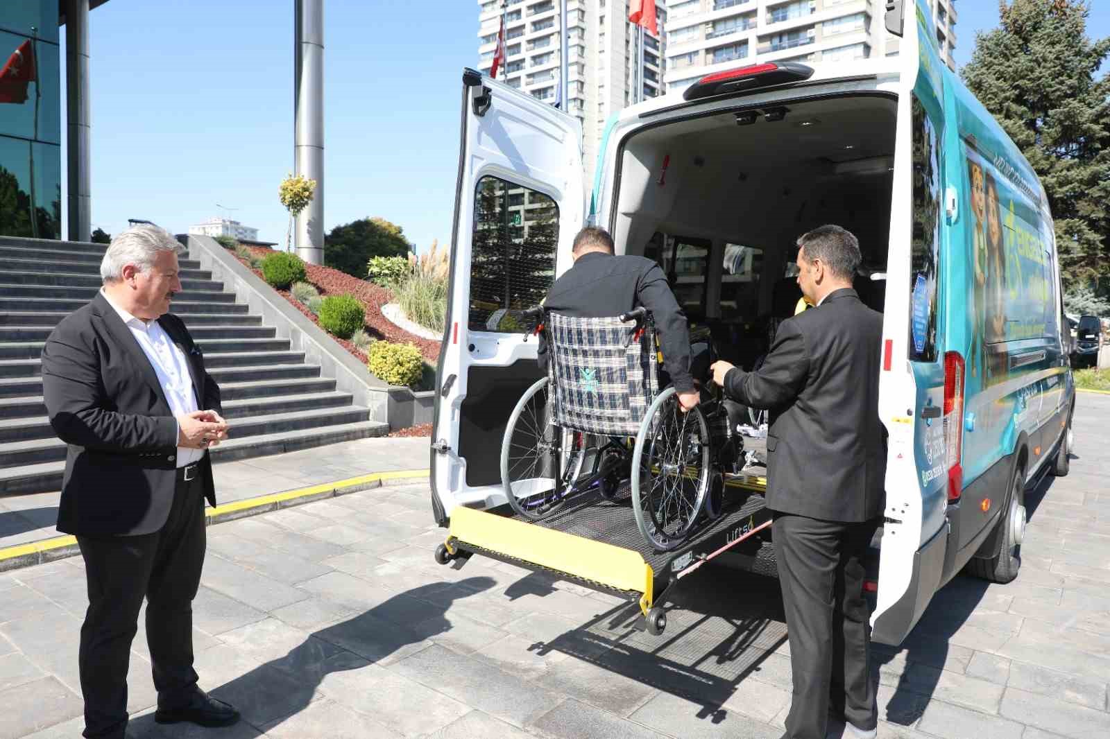 ’Engelsiz Melikgazi’ aracı hizmette