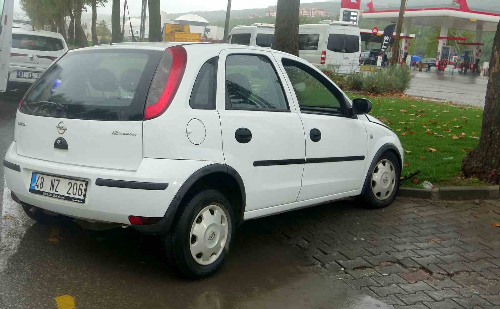 Menteşe&rsquo;de trafik kazası: 3 yaralı
